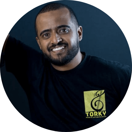 Luthier Anizio Roberto Chagas - Santana do Parnaíba